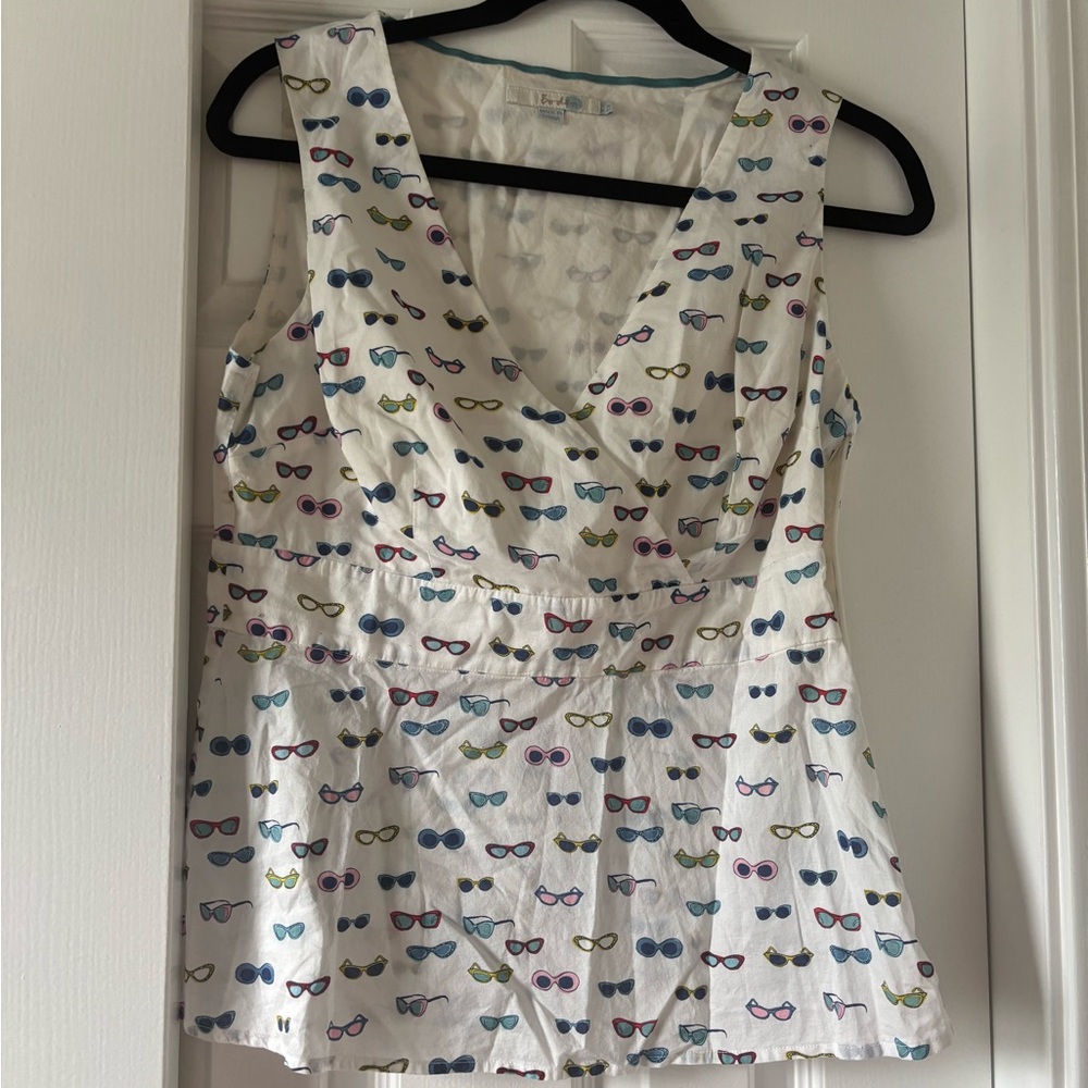 Boden White and Teal Trim Top